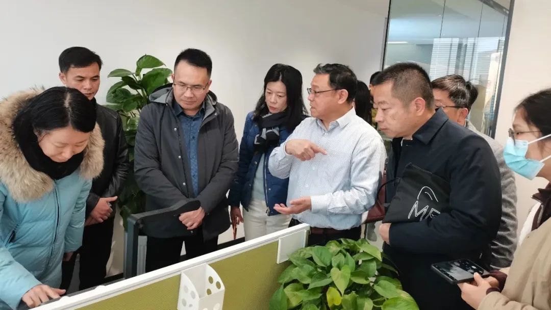 廣西建筑裝飾協(xié)會及河北省建筑裝飾業(yè)協(xié)會領(lǐng)導(dǎo)到訪常宏集團(tuán)考察調(diào)研